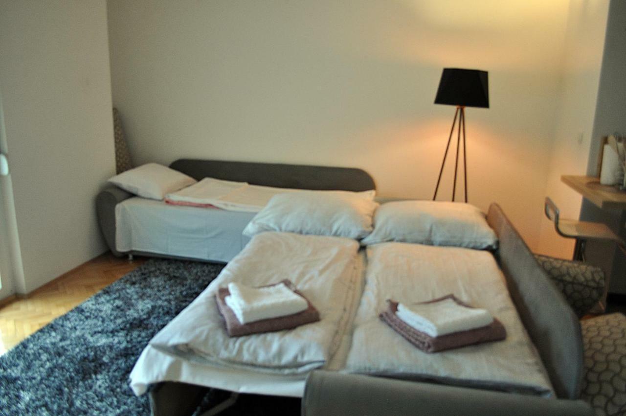 Apartman Dina Appartement Tuzla Buitenkant foto